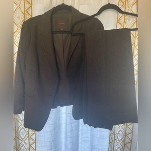 Speckled wool suit from The Limited.  Size 8R